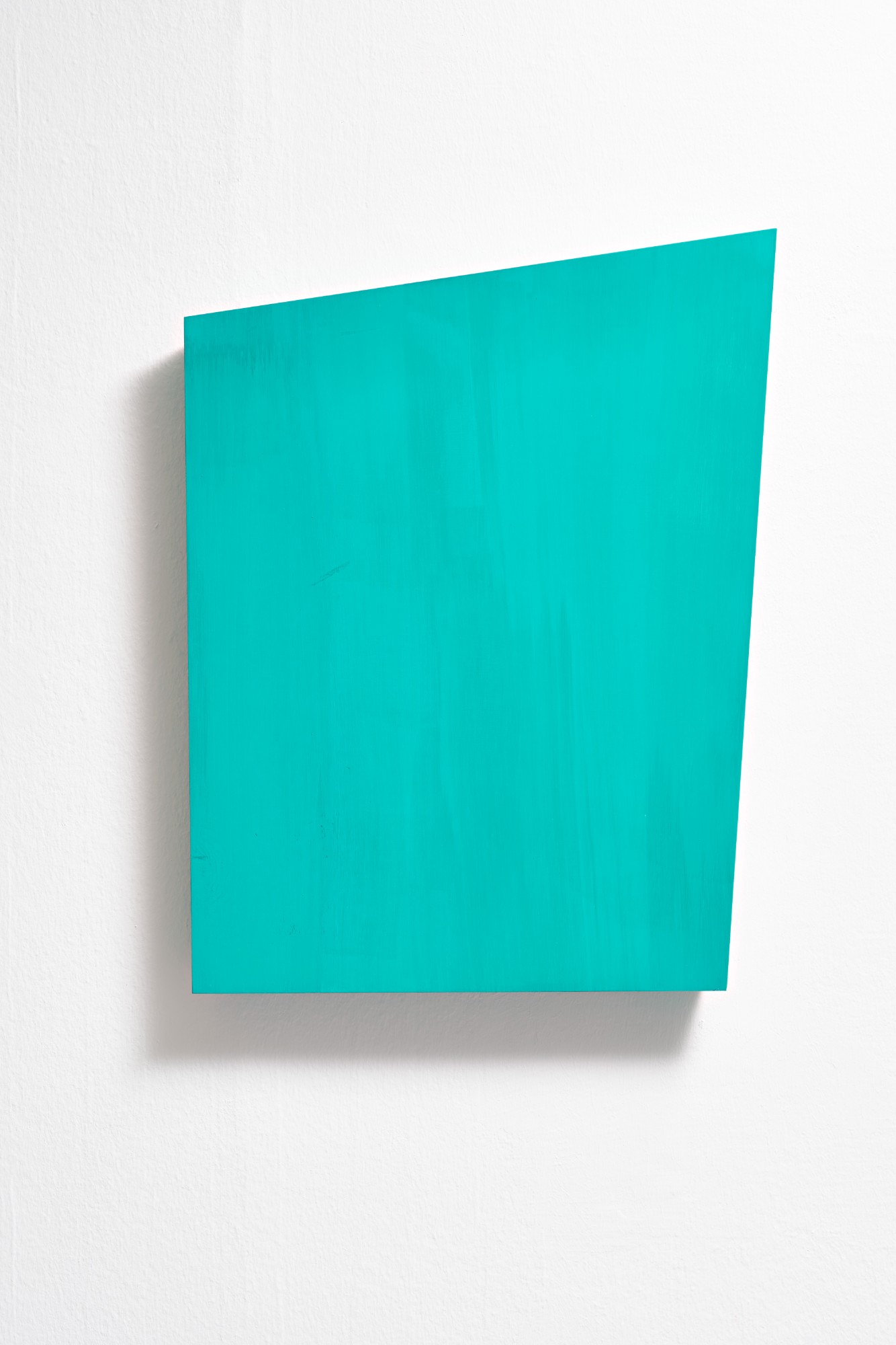 Madeleine Boschan, In the further end six figures, a sort of room I, 2019, beechwood, eggtempera, 61,5 x 47,5 x 5 cm