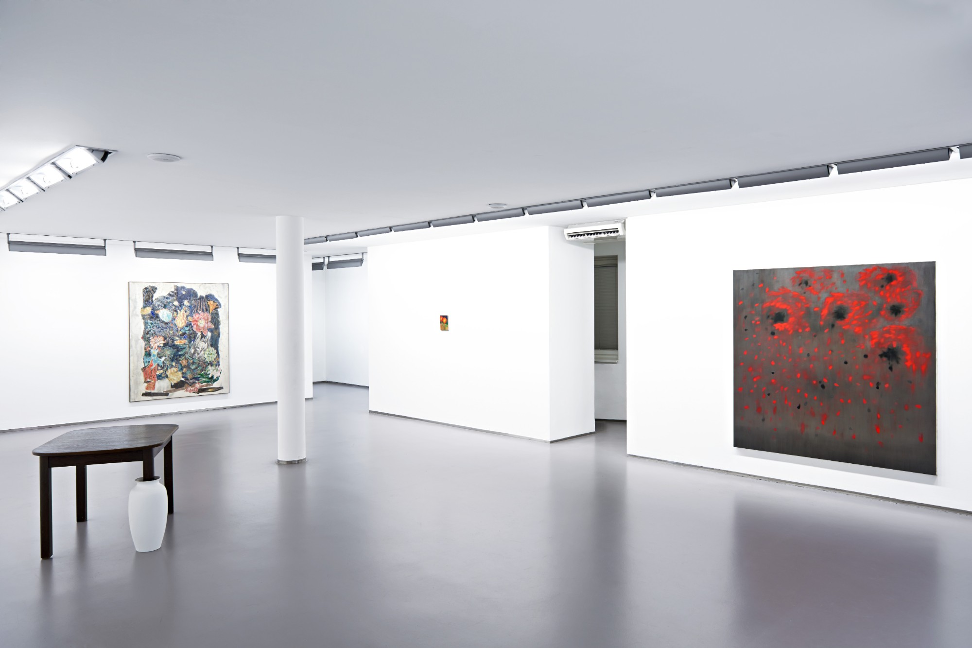 FLOWERS, Exhibition view, 2018