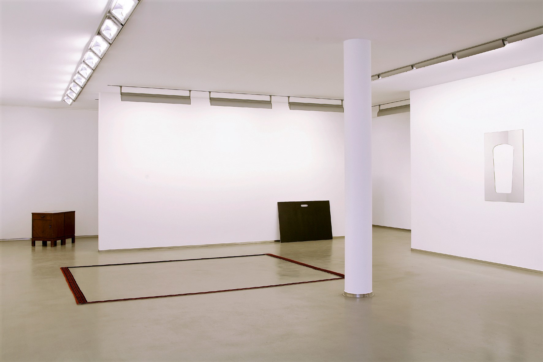 Anna Kolodziejska, Exhibition view, 2006